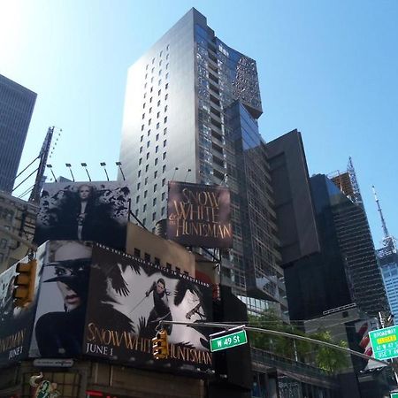 Hotel 1600 Broadway On The Square New York Exterior photo